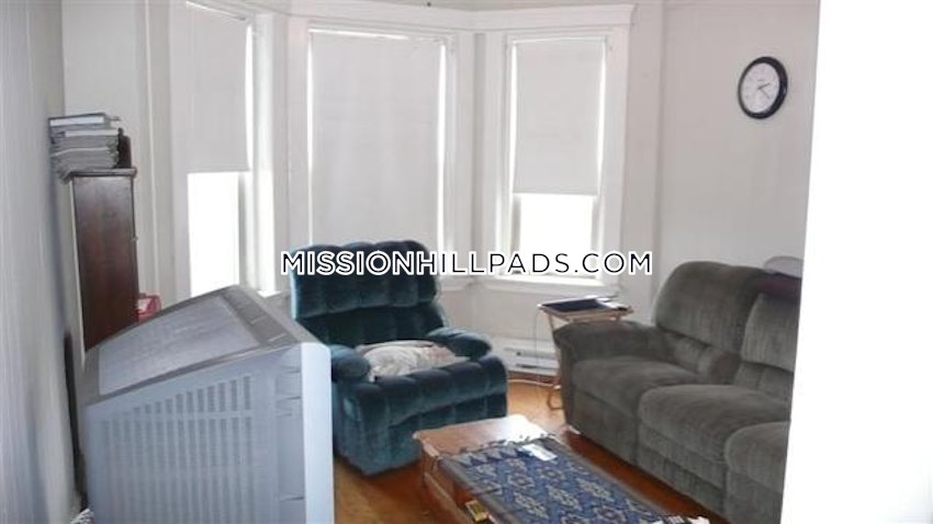 BOSTON - MISSION HILL - 1 Bed, 1 Bath - Image 5