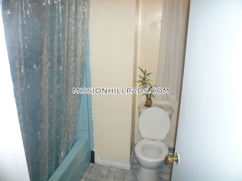 BOSTON - MISSION HILL - 2 Beds, 1 Bath - Image 6