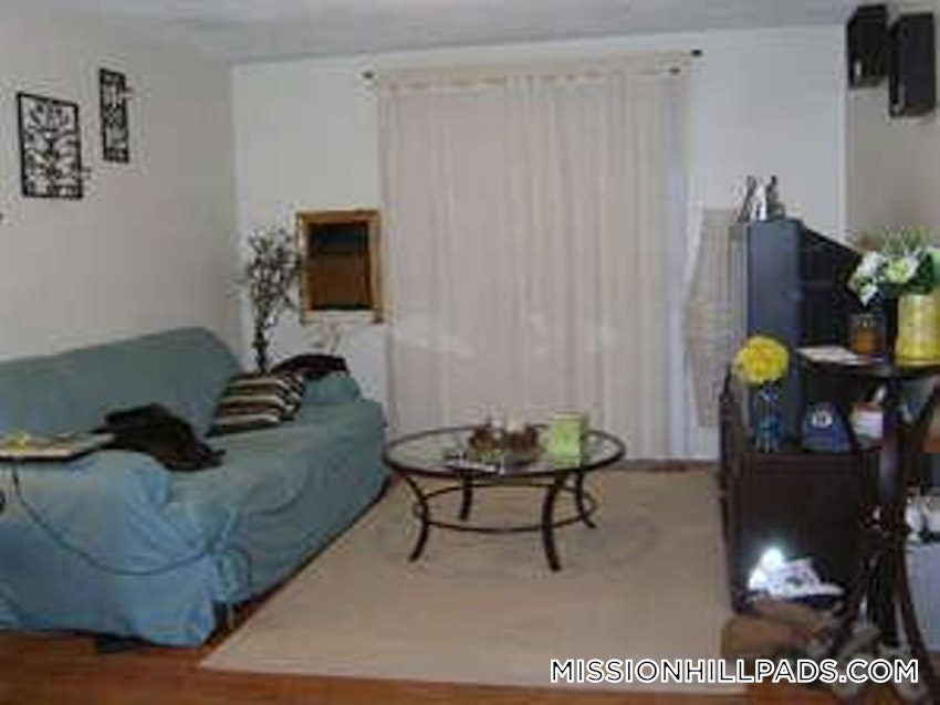 BOSTON - MISSION HILL - 2 Beds, 1 Bath - Image 11