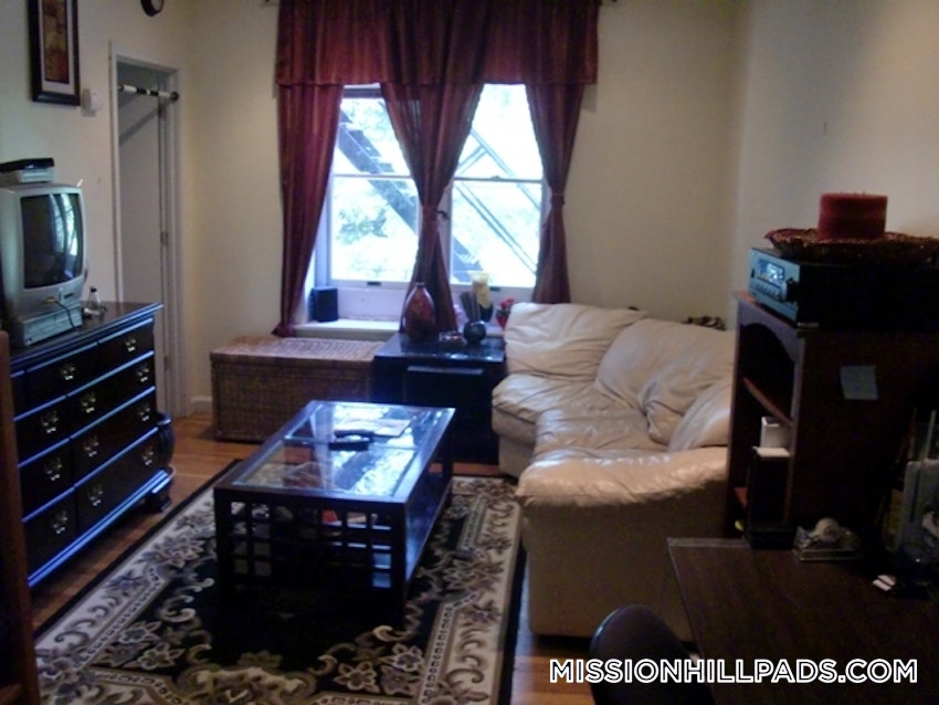 BOSTON - MISSION HILL - 1 Bed, 1 Bath - Image 14