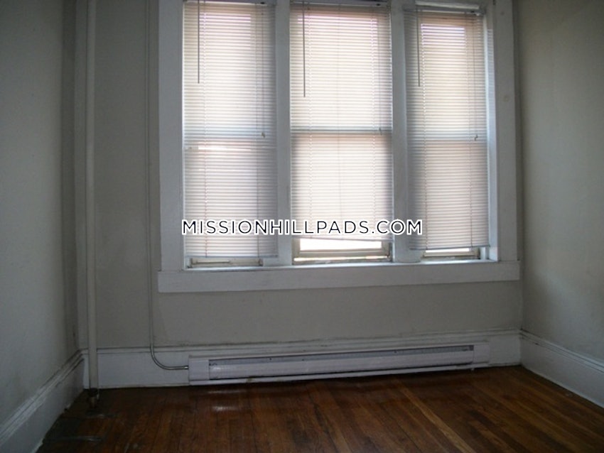 Boston - Mission Hill - 2 Beds, 1 Bath - Image 3