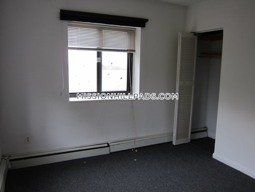 BOSTON - MISSION HILL - 2 Beds, 1 Bath - Image 7