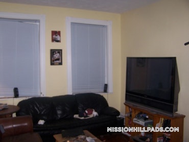 Mission Hill, Boston, MA - 4 Beds, 1 Bath - $5,000 - ID#5429148