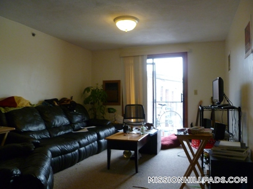 BOSTON - MISSION HILL - 2 Beds, 1 Bath - Image 10