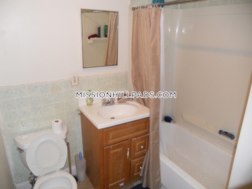 BOSTON - MISSION HILL - 2 Beds, 1 Bath - Image 6