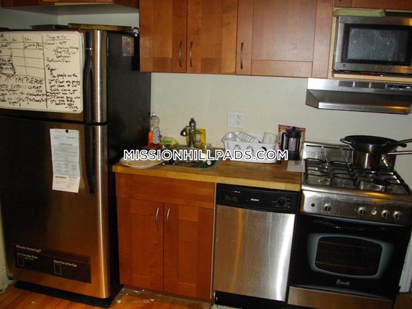 Mission Hill Apartment for rent 3 Bedrooms 1 Bath Boston 3,000