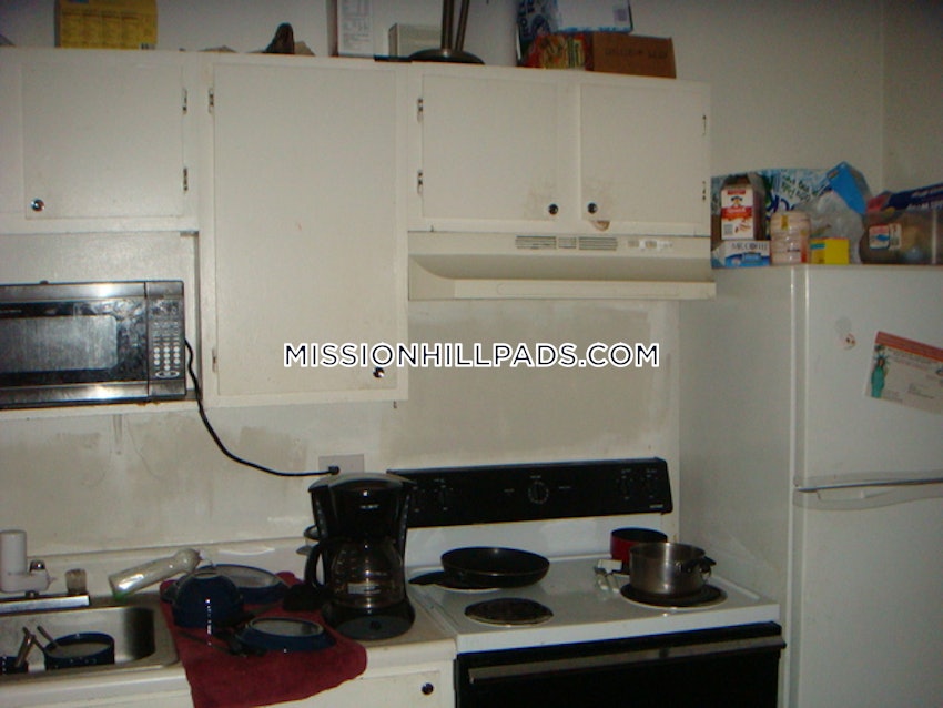 BOSTON - MISSION HILL - 2 Beds, 1 Bath - Image 9