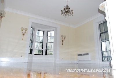 Mission Hill 5 Bed 3 Bath BOSTON Boston - $8,800