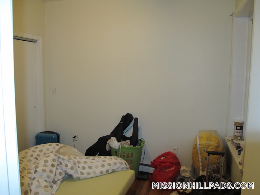 BOSTON - MISSION HILL - 1 Bed, 1 Bath - Image 7