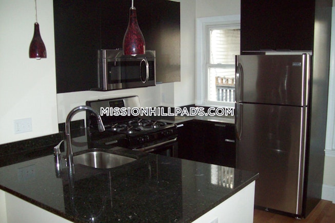 Boston - $6,600+ /mo