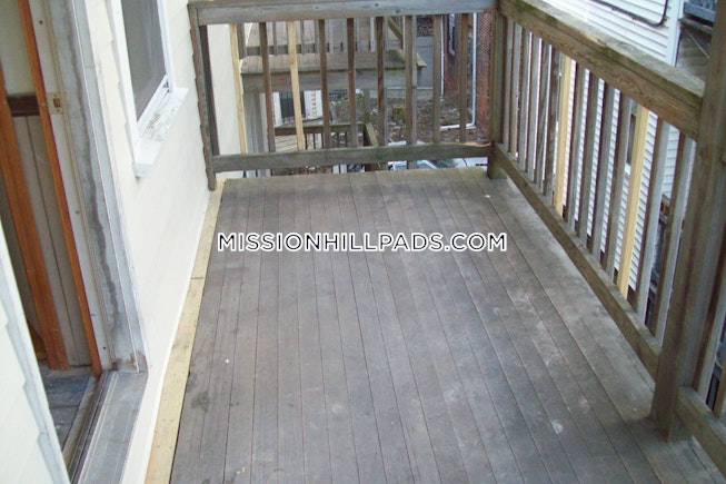 Boston - $6,600+ /mo