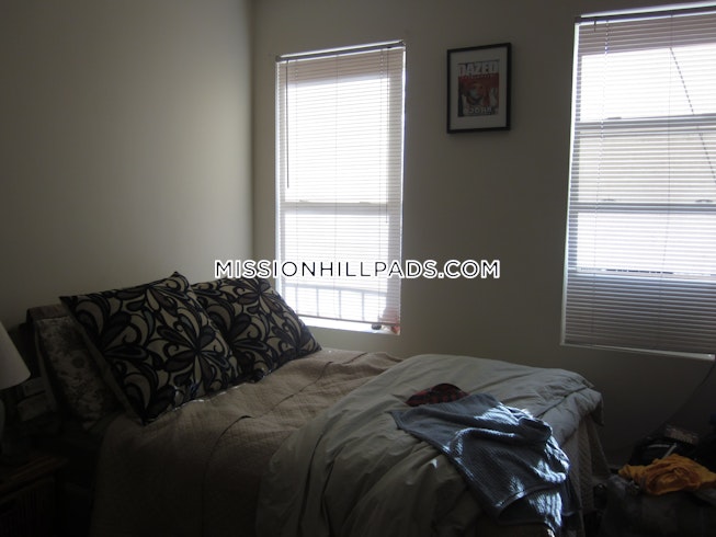 Boston - $2,000+ /mo