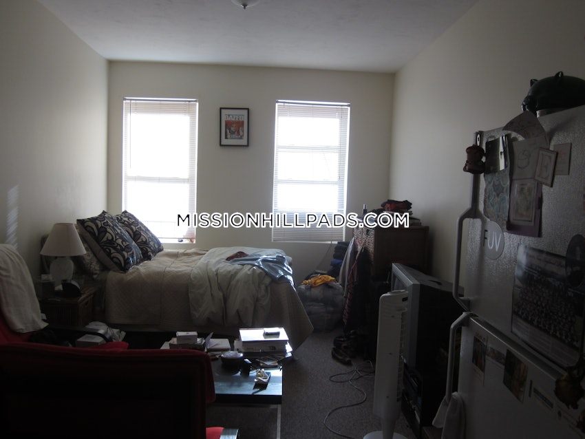 BOSTON - MISSION HILL - Studio , 1 Bath - Image 1