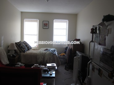 Boston - 0 Beds, 1 Baths