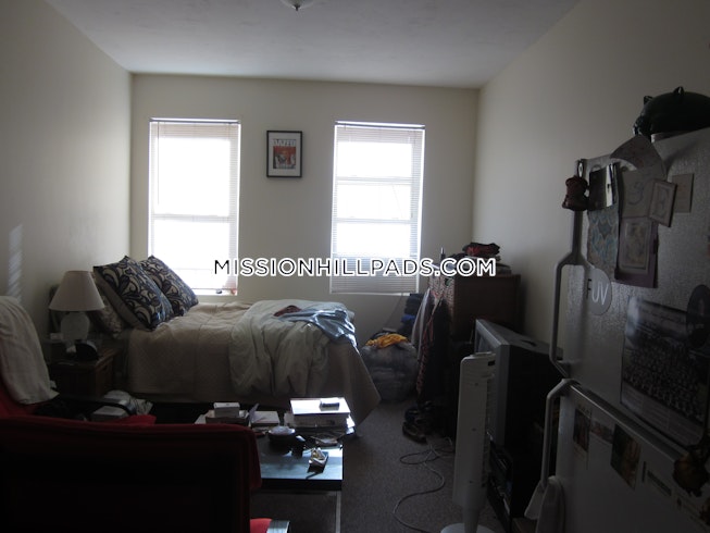 Boston - $2,000+ /mo