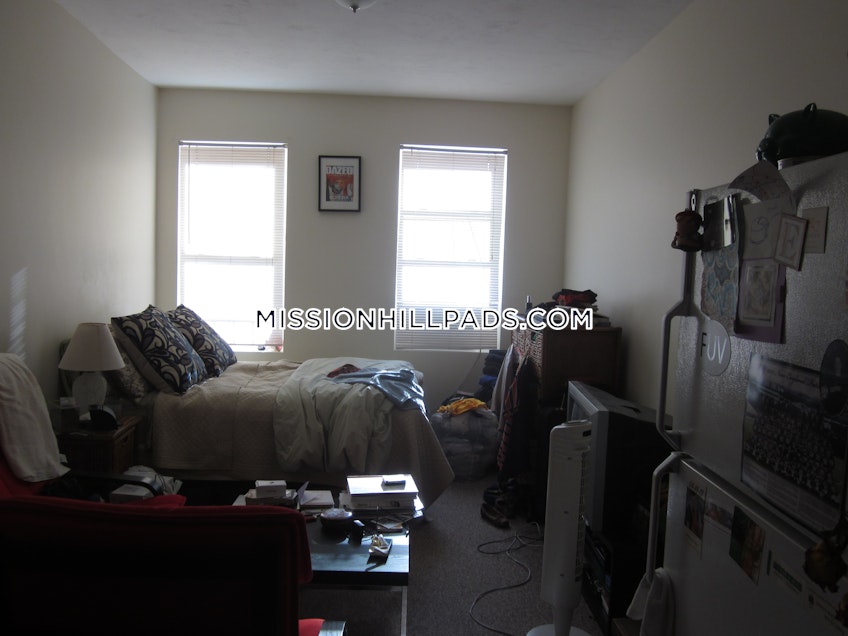 Boston - $2,000+ /month