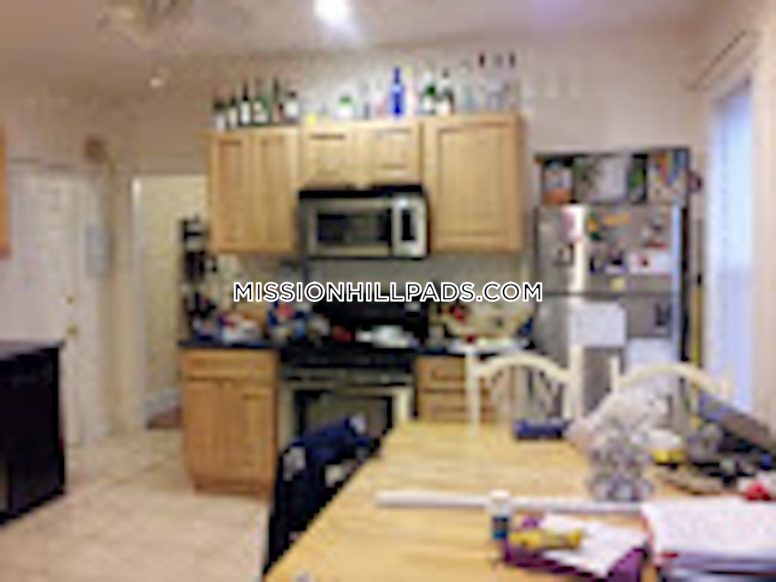 BOSTON - MISSION HILL - 2 Beds, 1 Bath - Image 15