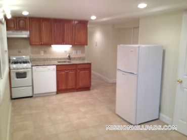 Mission Hill, Boston, MA - 3 Beds, 1 Bath - $3,600 - ID#4505908