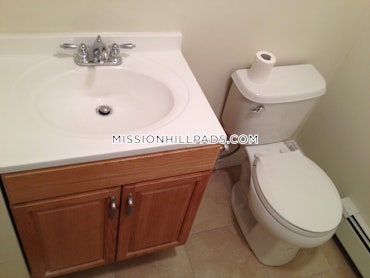 Roxbury Crossing - 3 Beds, 1 Baths