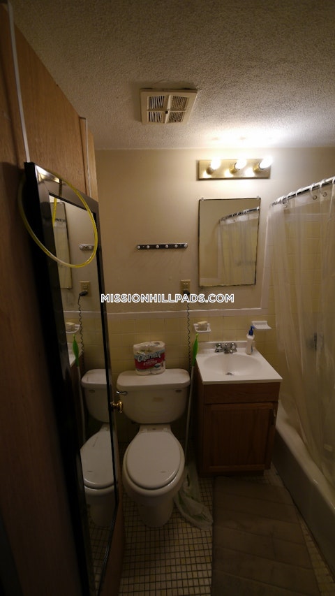 Wait St. Roxbury Crossing photo 12