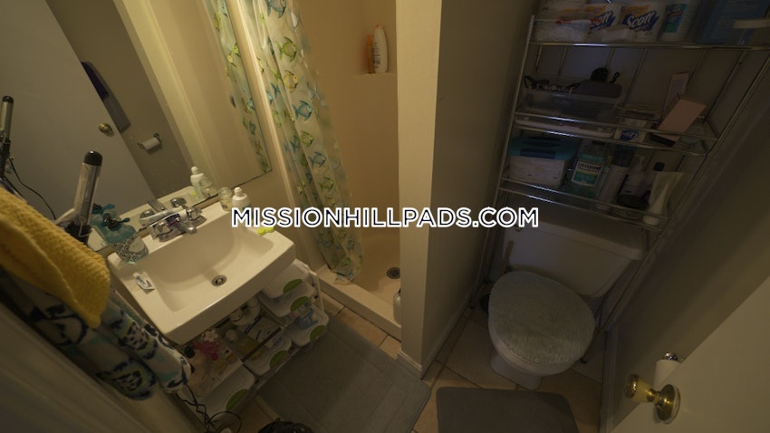 BOSTON - MISSION HILL - 1 Bed, 1 Bath - Image 33