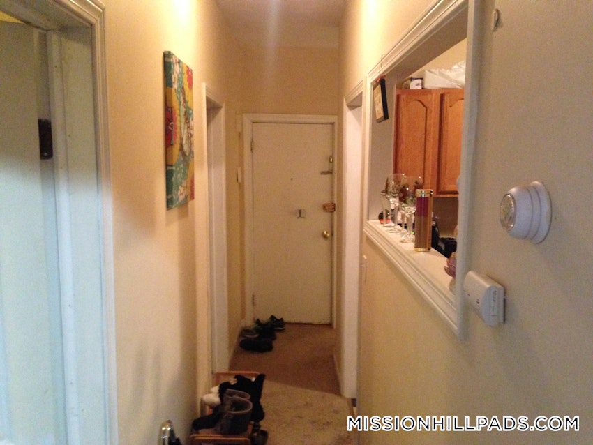 BOSTON - MISSION HILL - 2 Beds, 1 Bath - Image 8