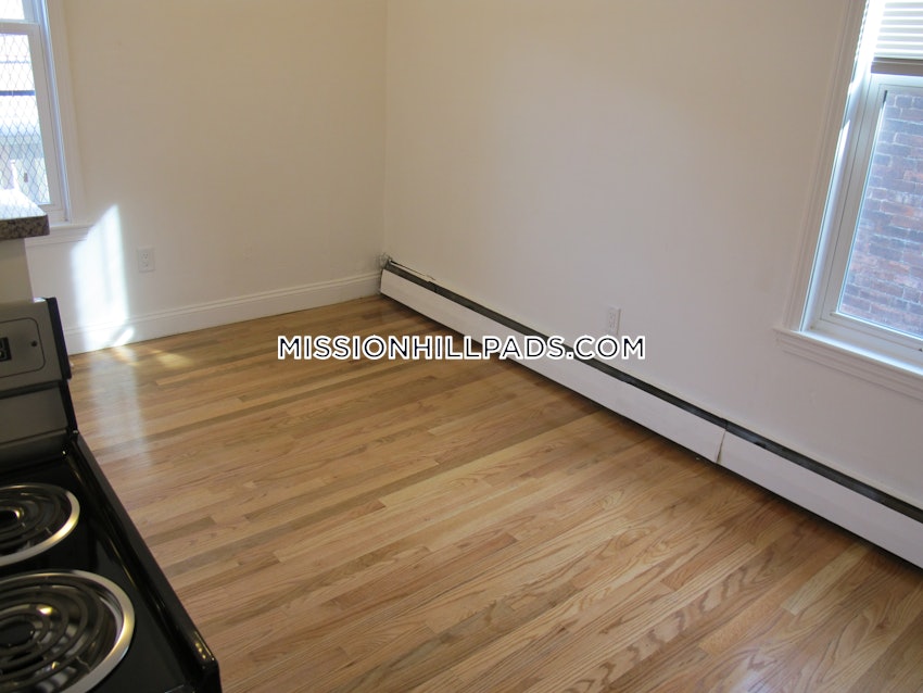 BOSTON - JAMAICA PLAIN - CENTER - Studio , 1 Bath - Image 2