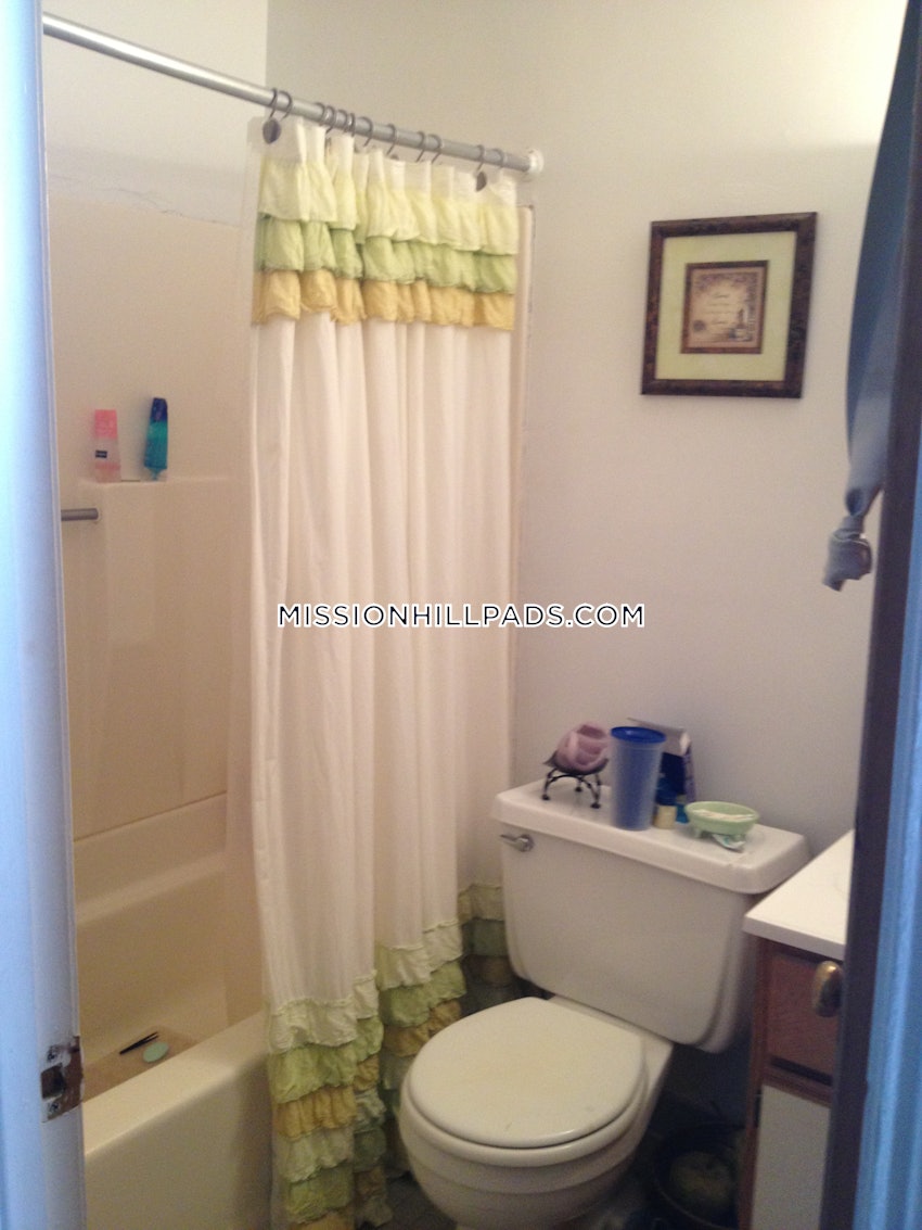 BOSTON - MISSION HILL - 1 Bed, 1 Bath - Image 7