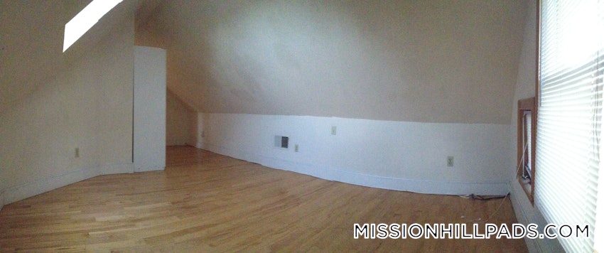 BOSTON - MISSION HILL - 1 Bed, 1 Bath - Image 8