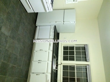 Boston - 1 Beds, 1 Baths