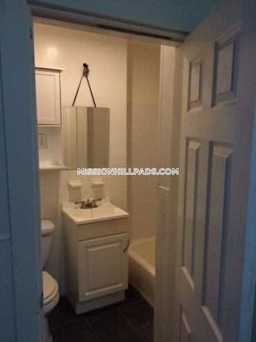 Boston - 1 Beds, 1 Baths