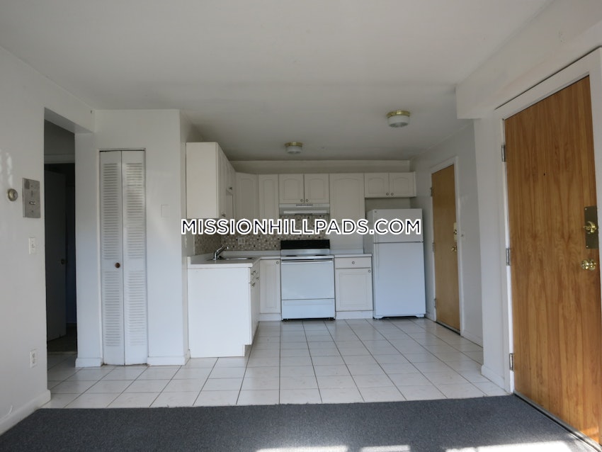 BOSTON - MISSION HILL - 2 Beds, 1 Bath - Image 12