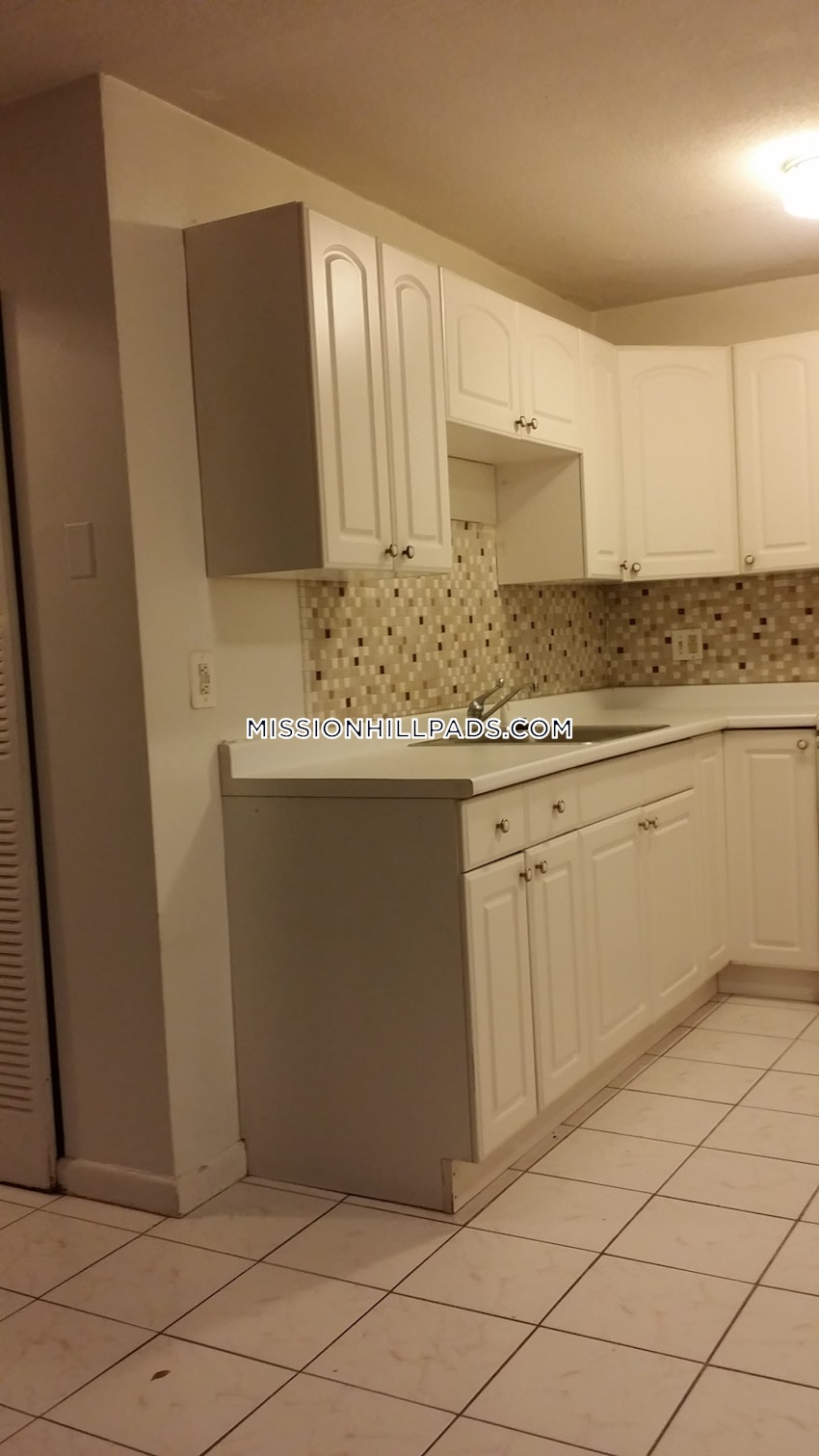 BOSTON - MISSION HILL - 2 Beds, 1 Bath - Image 3