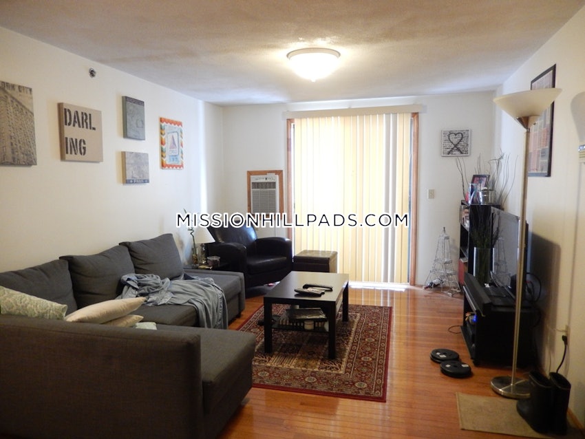 BOSTON - MISSION HILL - 2 Beds, 1 Bath - Image 1