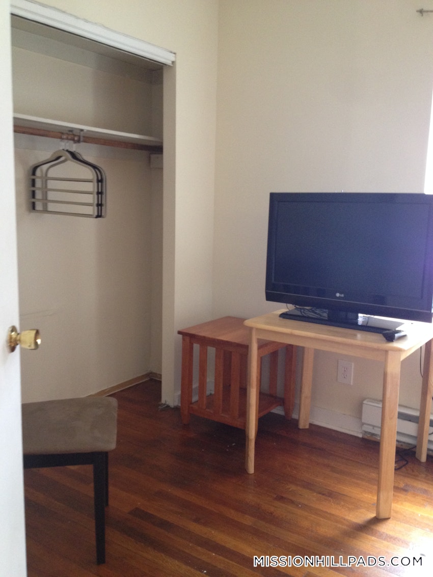 BOSTON - MISSION HILL - 1 Bed, 1 Bath - Image 29