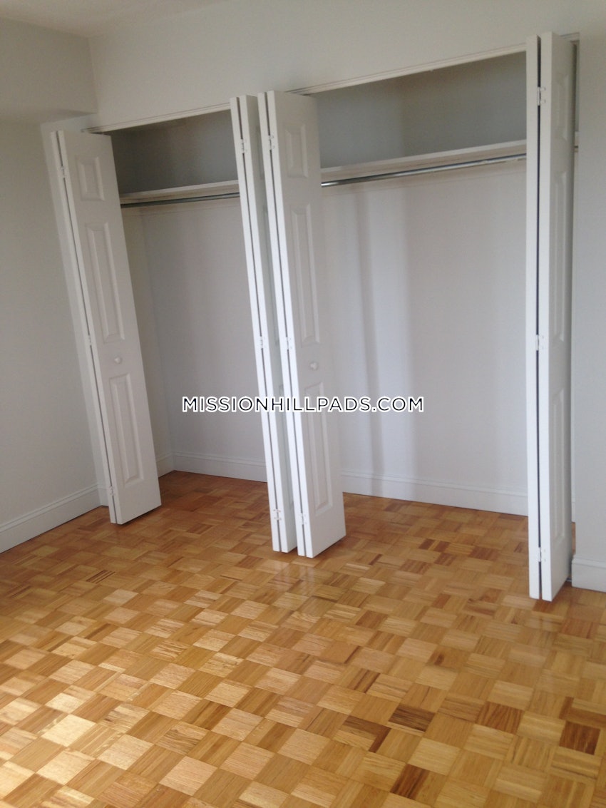 BOSTON - MISSION HILL - 2 Beds, 1 Bath - Image 15