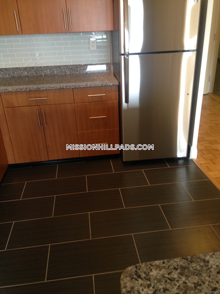 BOSTON - MISSION HILL - 2 Beds, 1 Bath - Image 11