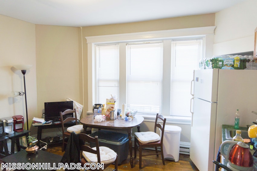 BOSTON - MISSION HILL - 2 Beds, 1 Bath - Image 5