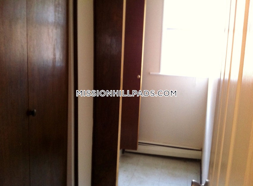 BOSTON - MISSION HILL - 2 Beds, 1 Bath - Image 16