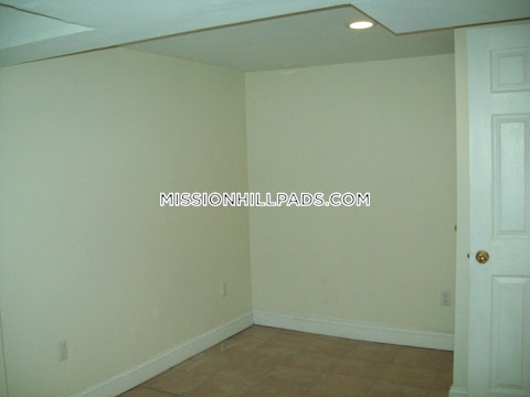 Wait St. Roxbury Crossing photo 29