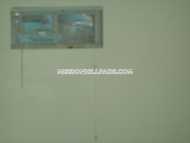 Roxbury Crossing - 3 Beds, 1 Baths