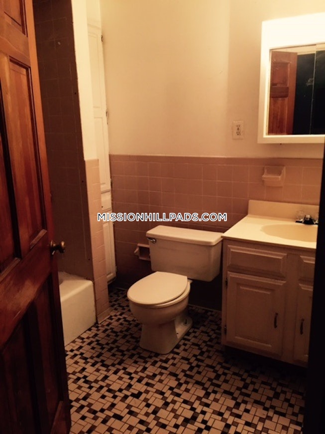 Boston - $3,100+ /mo