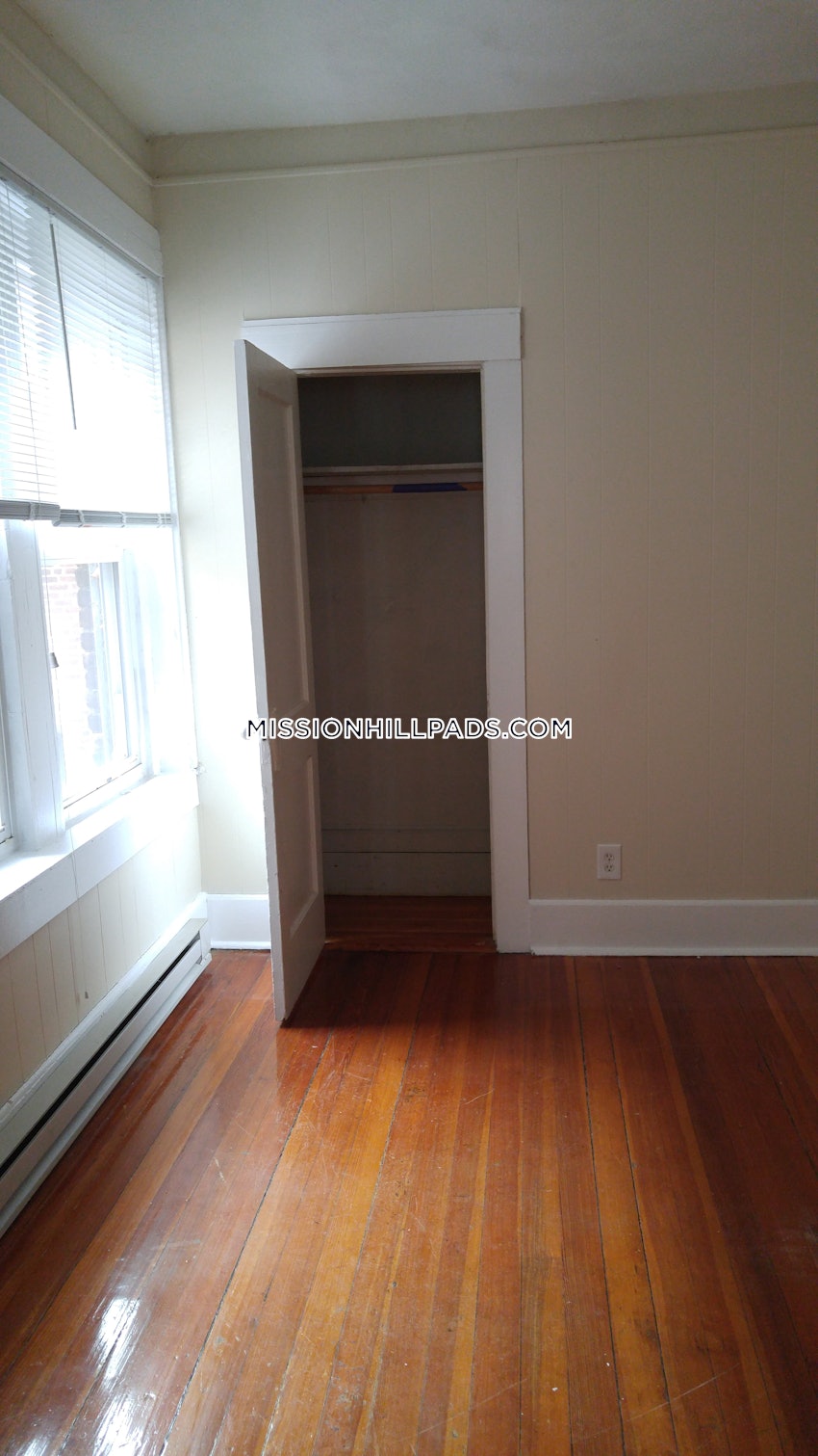 BOSTON - MISSION HILL - 2 Beds, 1 Bath - Image 14