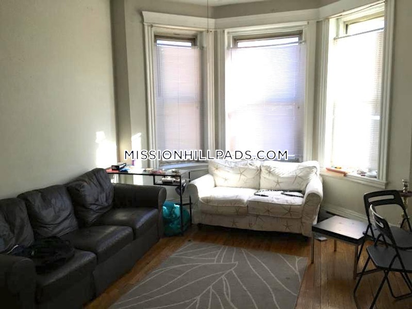 BOSTON - MISSION HILL - 2 Beds, 1 Bath - Image 1