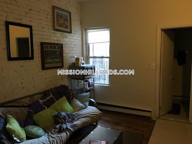 Boston - $3,195+ /mo