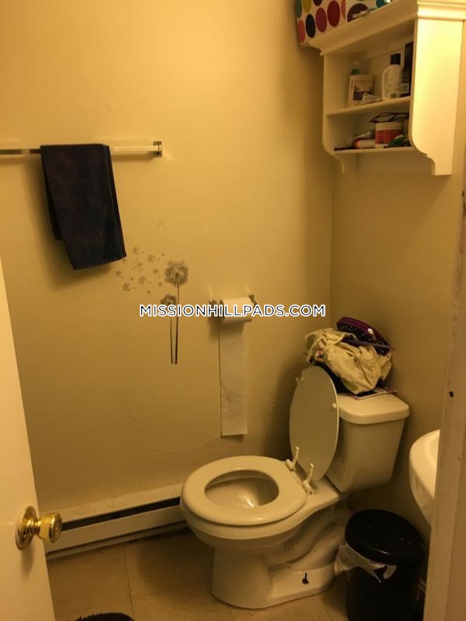 Boston - $3,195+ /mo