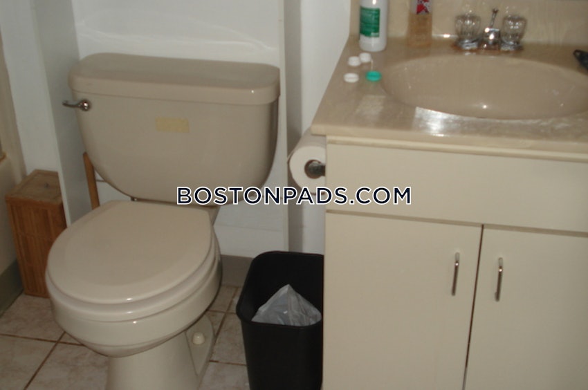 BOSTON - NORTH END - 2 Beds, 2 Baths - Image 17
