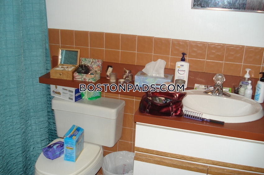 BOSTON - NORTH END - 1 Bed, 1 Bath - Image 42