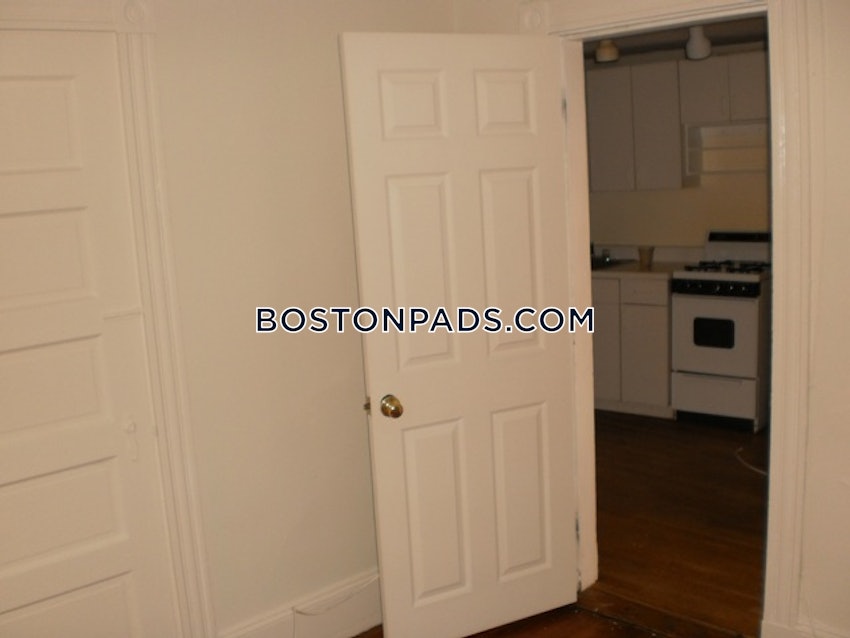 BOSTON - NORTH END - 2 Beds, 1 Bath - Image 53