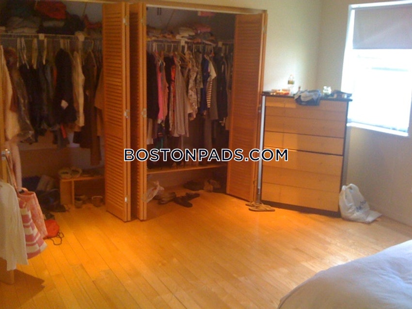 BOSTON - NORTH END - 2 Beds, 2.5 Baths - Image 19